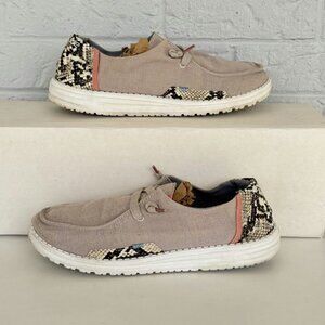 Hey Dude Slip-On Shoes Women's 8